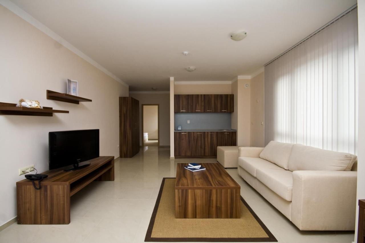 Paradise Bay Hotel Поморие Экстерьер фото