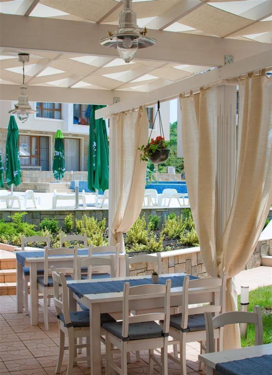Paradise Bay Hotel Поморие Экстерьер фото