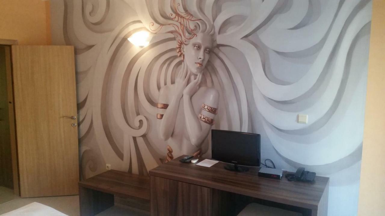 Paradise Bay Hotel Поморие Экстерьер фото